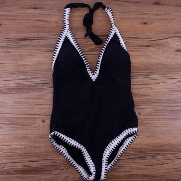 🥳🥳HP🥳🥳Black Halter One Piece Swimsuit - Picture 6 of 8
